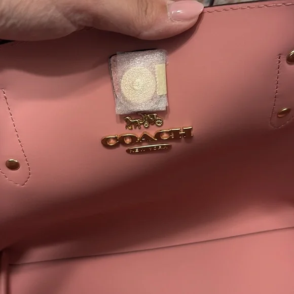 NWT Coach Town Tote Blossom - Picture 7 of 9